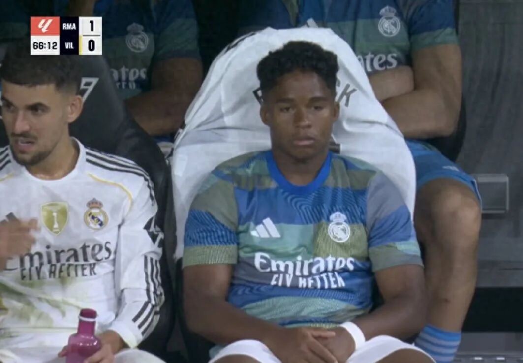 曼联若收3000万愿卖齐尔克泽，英超一队或出价！租皇马天才零可能