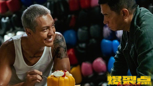 电影《爆裂点》今日17:55播出，张家辉陈伟霆主演