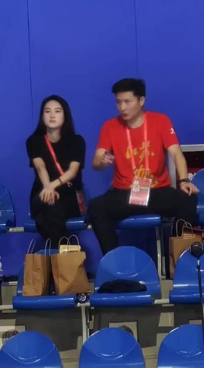 陈若琳观赛陈芋汐盼携手全红婵，教练期待其休养后升华