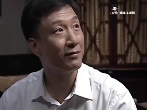 爱的本质是“看见”，余则成也看见了真正的翠萍