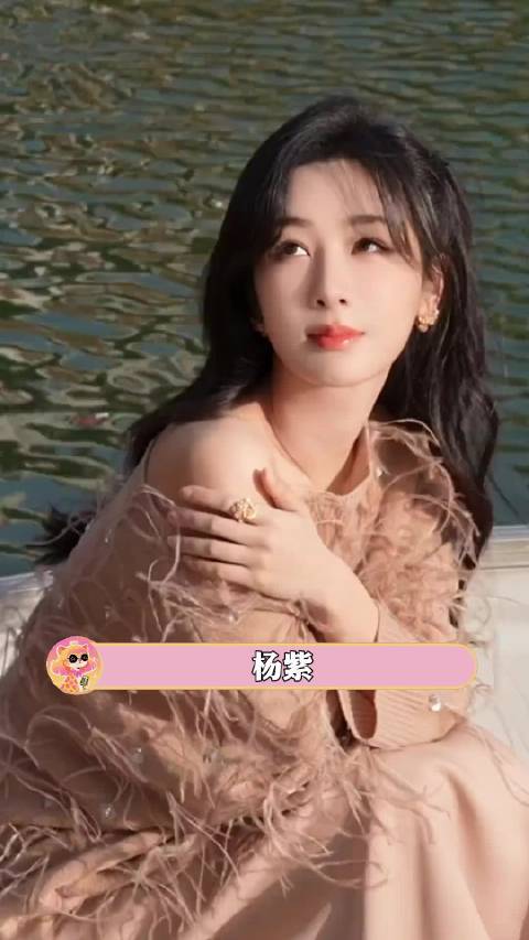 杨紫《玉兰花开君再来》官宣，四部大女主剧待播