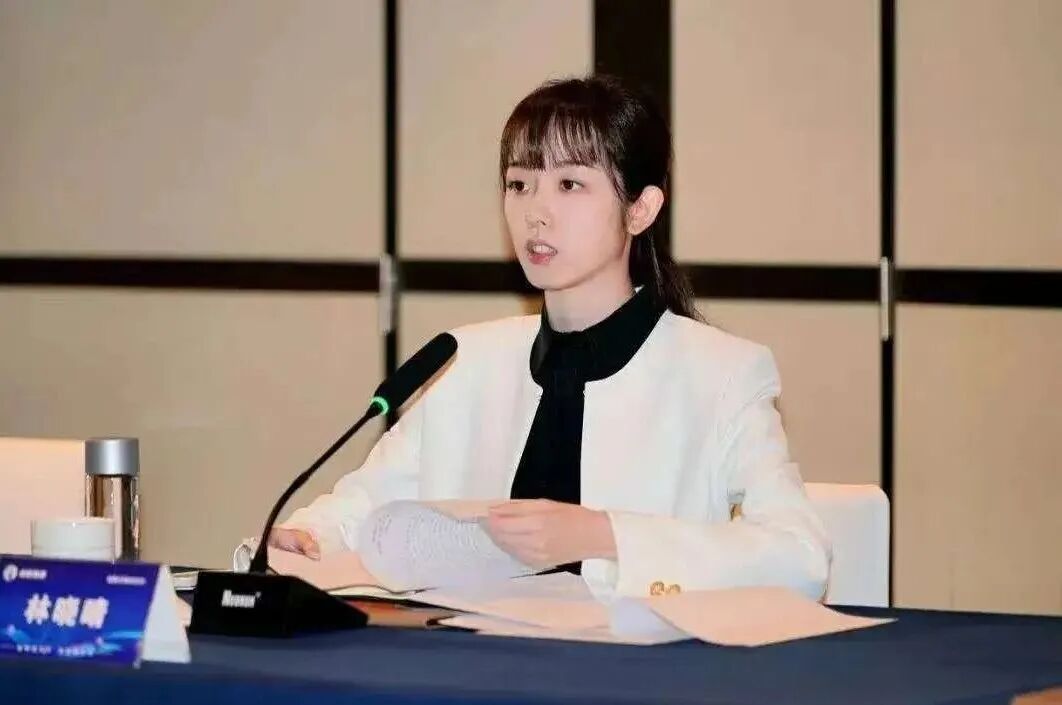 成都路桥“95后美女”董事长,牵出了深圳商人和“达州帮”的隐秘关联