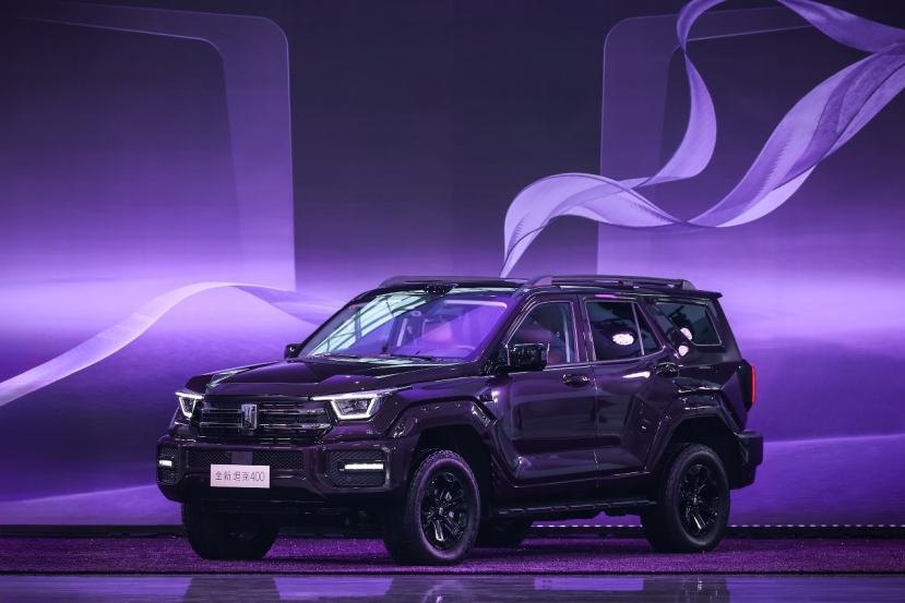 开启潮酷越野新时代 全新坦克400上市24.98万元起售