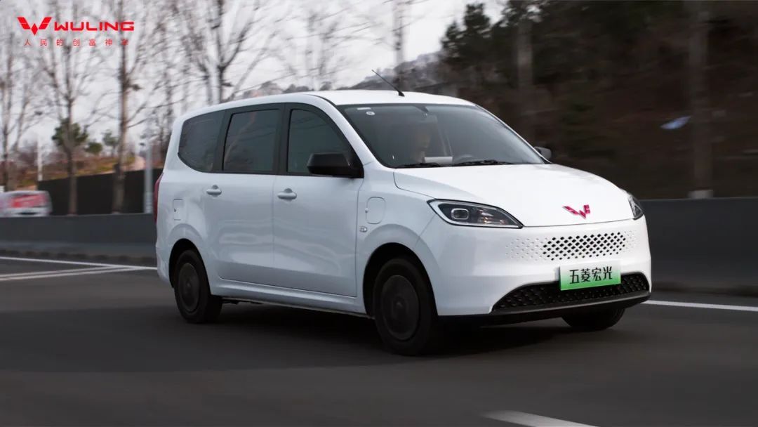 一车集齐油、电、混三种动力，五菱宏光家族 11 月 10 日焕新上市