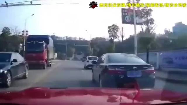 古二曝王家卫想办夏令营收集年轻人剧本