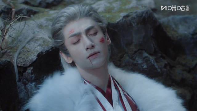 唐俪辞柳眼坠崖斗嘴，命可丢嘴不能输