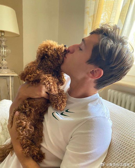 基耶萨谈宠物与电影，透露最爱《星际穿越》