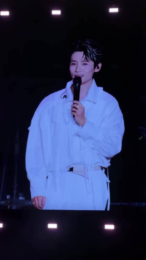 魏晨重返母校艾利斯顿，叶烁惊喜现身