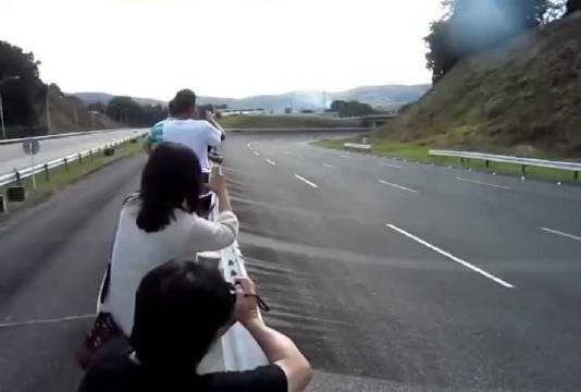 这款马自达 787B 拥有你听过的最疯狂的转子发动机声音！