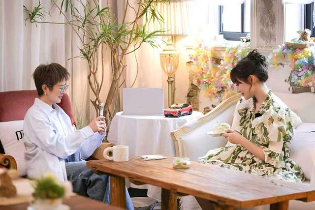 《背后》节目照。节目组供图