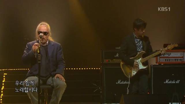 《请回答1988》开播10周年，全仁权现场版主题曲引泪目