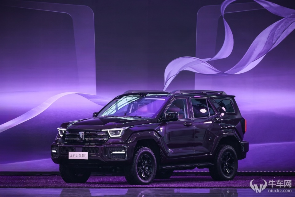 潮酷无界越野破圈 全新坦克400 上市24.98万元起