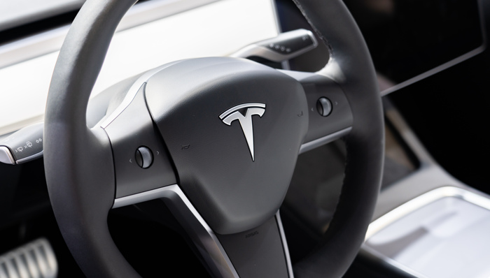 特斯拉FSD明年2月获批？中国车企如何接招