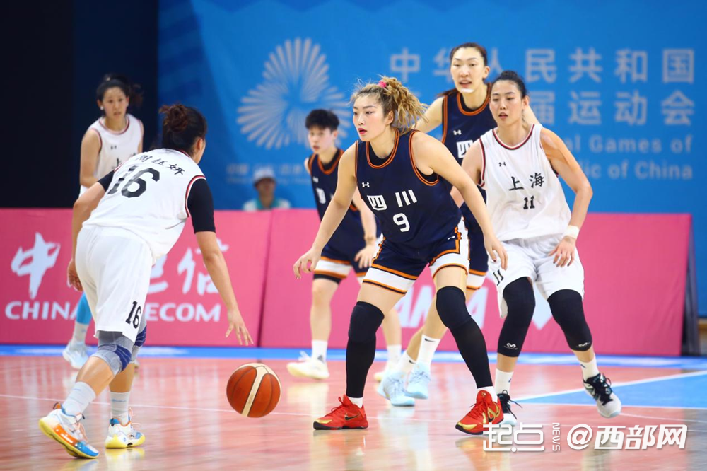 高清组图丨李梦、韩旭、王思雨领衔国手云集 四川女篮126比69大胜上海