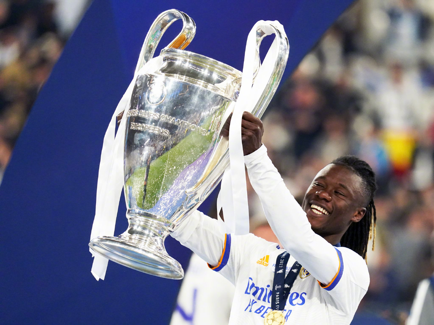 卡马文加23岁生日，天赋与皇马基因征服赛场