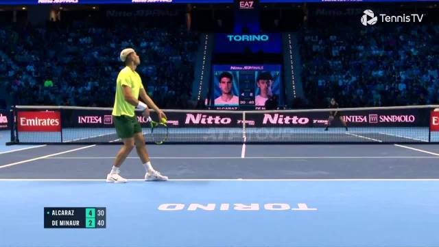 这个底线跟拍视角感觉怎么样？ 对于网球爱好者观察球员细节蛮有帮助的