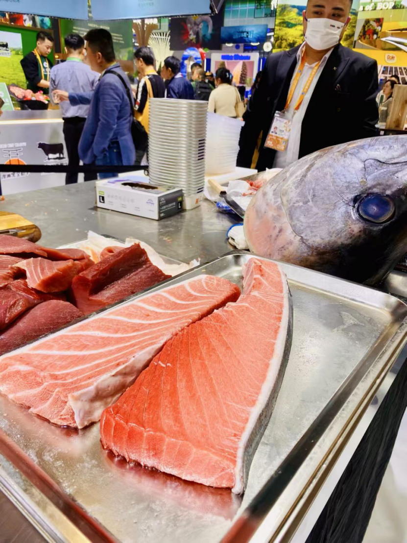 進博會現場提供金槍魚試吃。新京報貝殼財經記者林子 攝