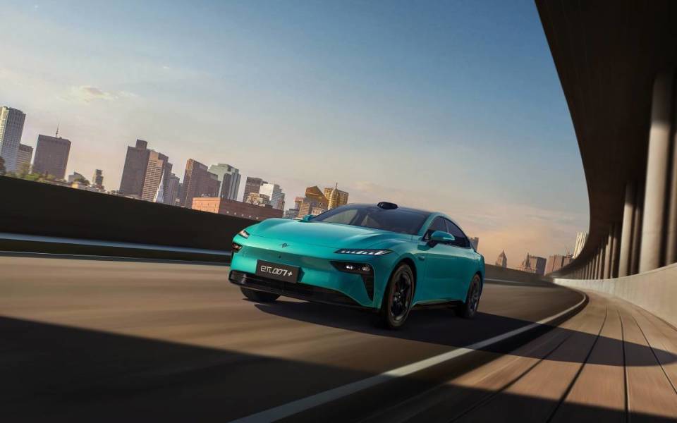 14万级唯一激光雷达四驱轿跑，eπ007+三个配置该怎么选？