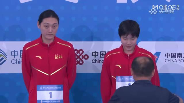 13岁于子迪打破叶诗文200混亚洲纪录