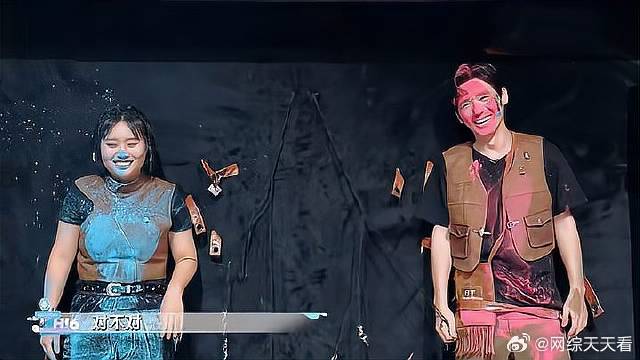 白宇李雪琴被关小黑屋，出来秒变“小丑”，何炅都狂笑！