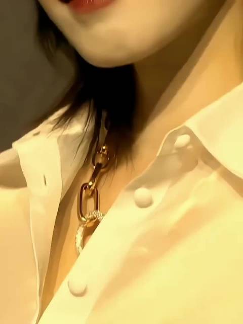 好喜欢万茜这张脸啊，这就是成熟女人的魅力么