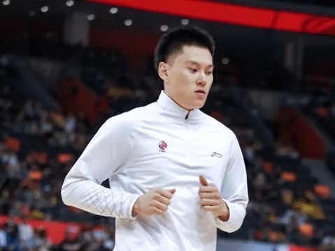 北京排位赛险胜上海！王少杰+2老齐爆，廖三宁仍铁，上海仅靠2将