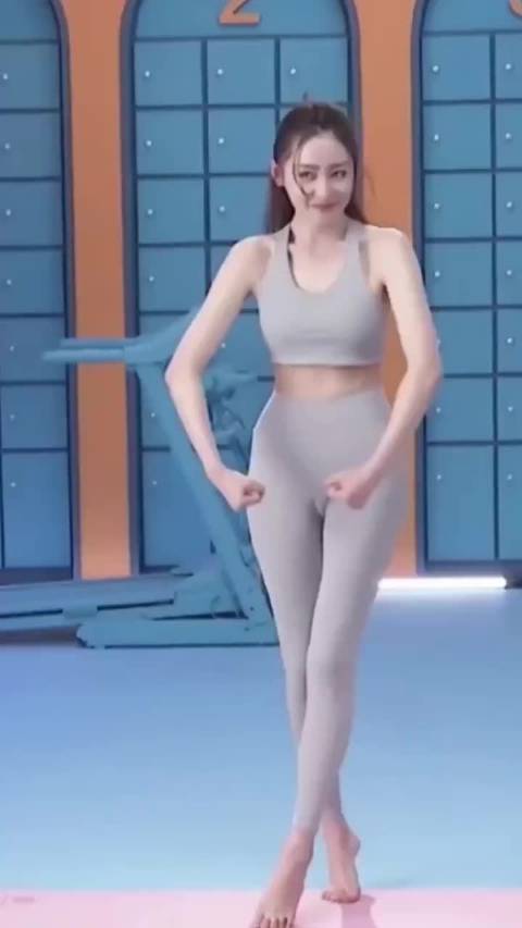 张天爱好像很不错