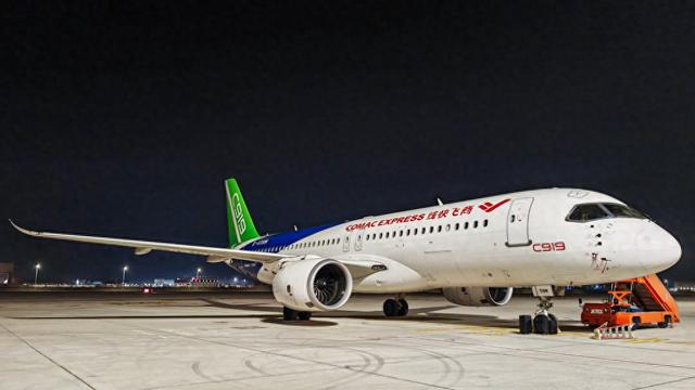 C919飞抵阿联酋 中国商飞供图