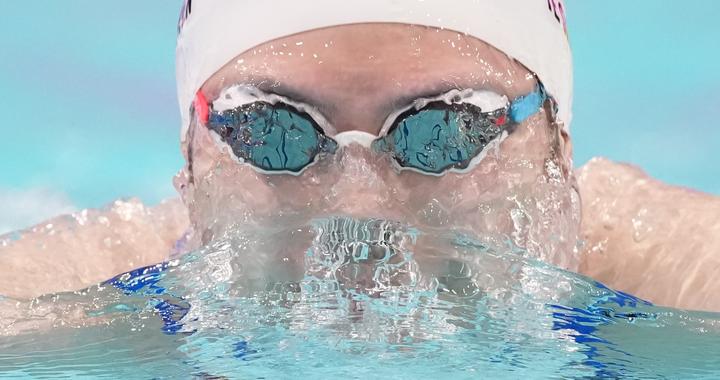 全运会丨叶诗文、唐钱婷晋级女子100米蛙泳半决赛