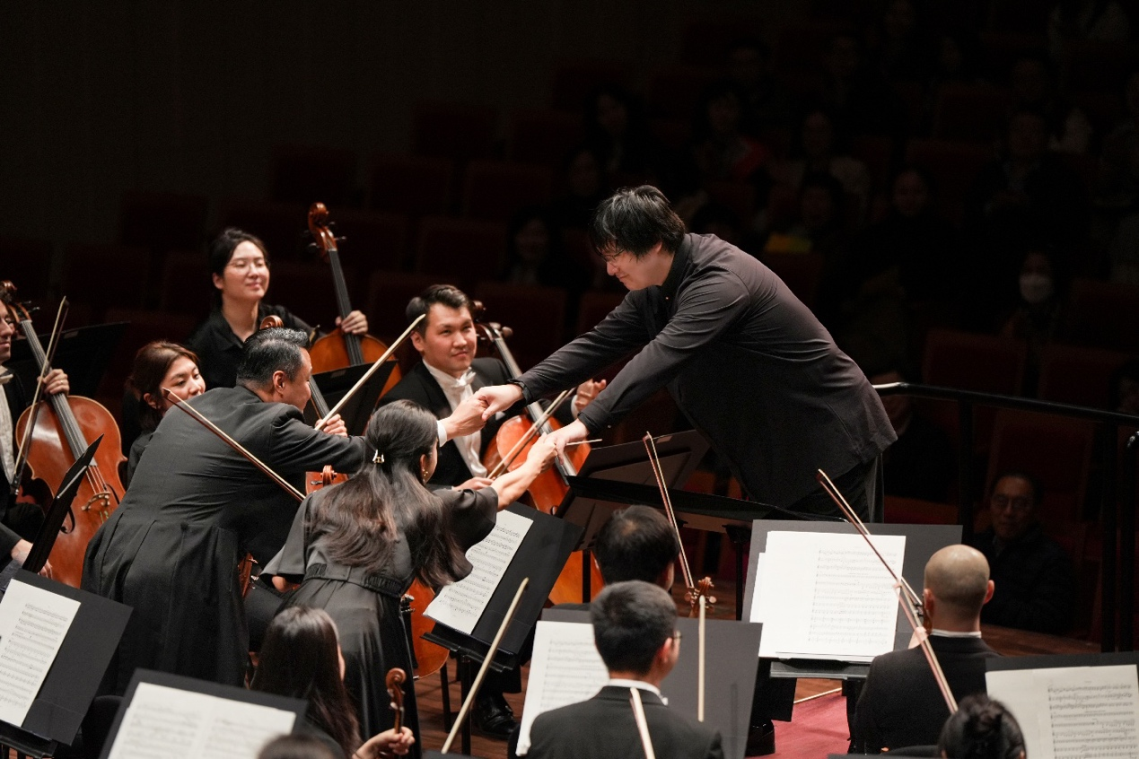 400名艺术家齐聚盐官共奏欢乐颂！嘉兴大潮爱乐乐团首演