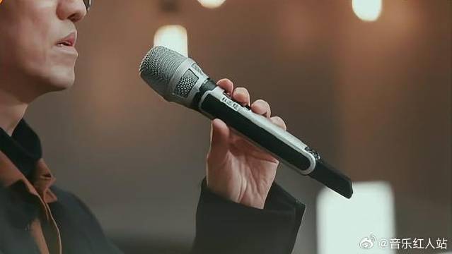 林志炫唱《笑傲江湖》片尾曲，侠骨柔情歌声，震撼！