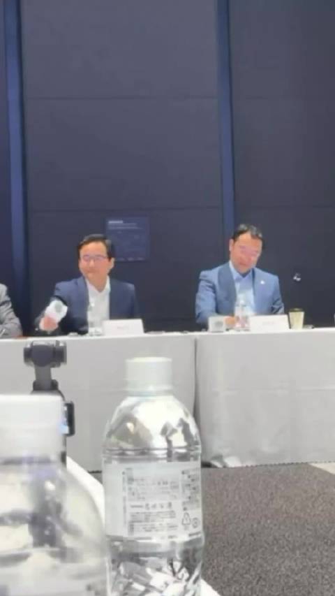 比亚迪李云飞称将专注磷酸铁锂电池路线，坚守安全底线