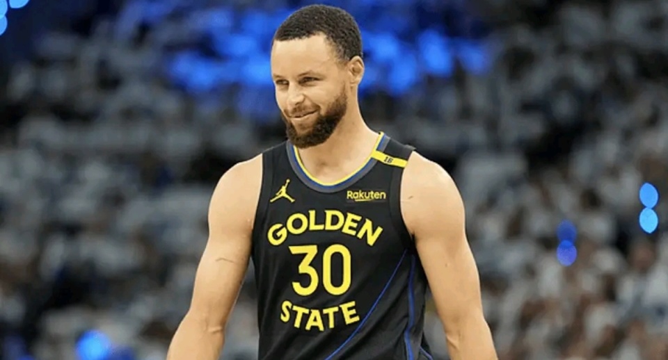 1189场！库里生涯首次恶犯！勇士24分溃败！亚历山大三节轰28+12