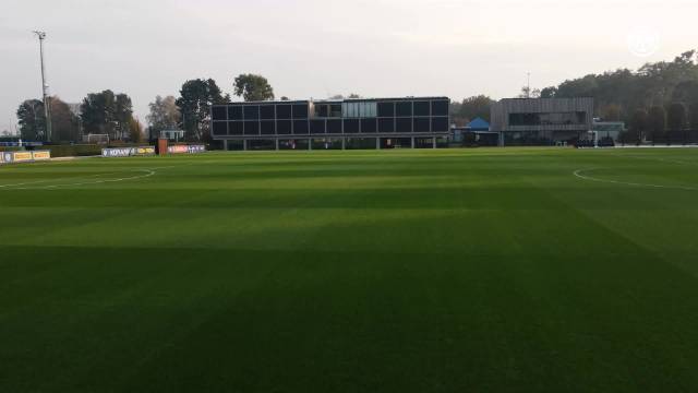 比亚迪向国际米兰俱乐部赠送海狮07特别版车型