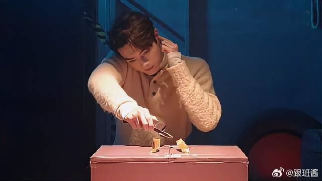 许凯开锁，谁料房间诡异，连续受惊差点崩溃