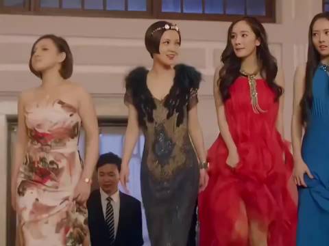 杨幂郭采洁领衔小时代奢华服化道引热议