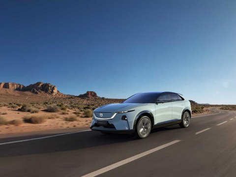 长安马自达EZ-60惊艳央视“第一发布”，新能源全球好车来了