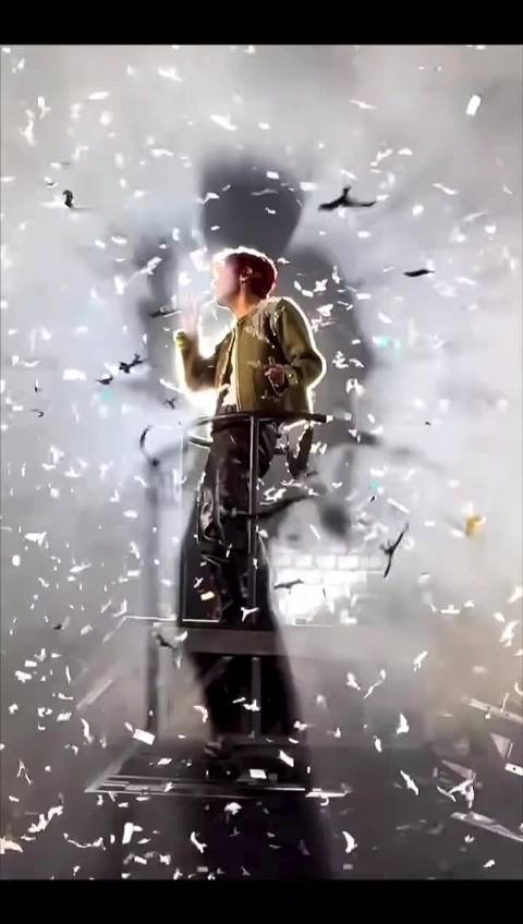 李荣浩演唱会观众错认张凌赫