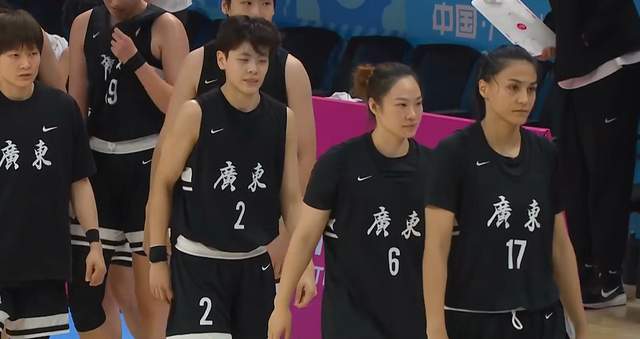 广东29分大胜进4强，陈明伶22+6，杨力维仅打3分钟，再演辽粤大战