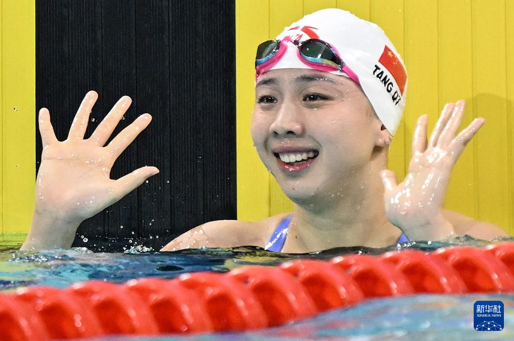 我在全运会 | 100米蛙泳成功夺金，可以靠颜值的唐钱婷偏要拼才华
