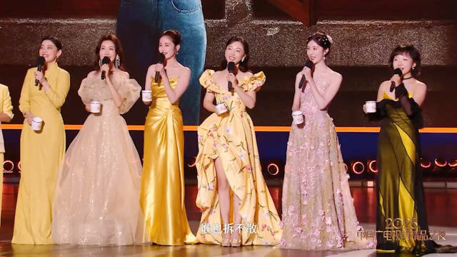 精彩瞬间剧组重聚 @电视剧六姊妹 艺术总监、总制片人杨晓培带着