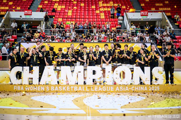 女篮姐妹花杨力维杨舒予出战全运会亚洲杯