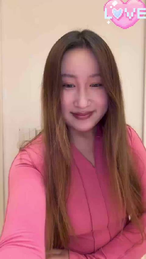 锤娜丽莎回应减肥争议：三年瘦30斤靠中医针灸与饮食管理，否认“科技减肥”