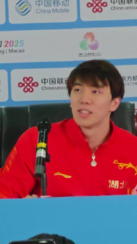 覃海洋犯规孙佳俊摘铜