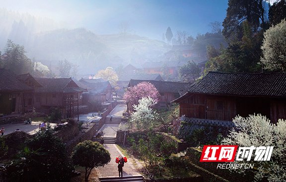 湘西州入选“中国50古城古镇目的地榜”第七名