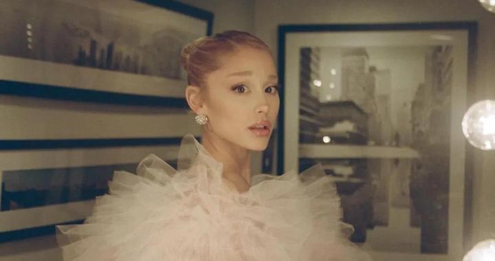 美国小天后A妹遭陌生男子袭击