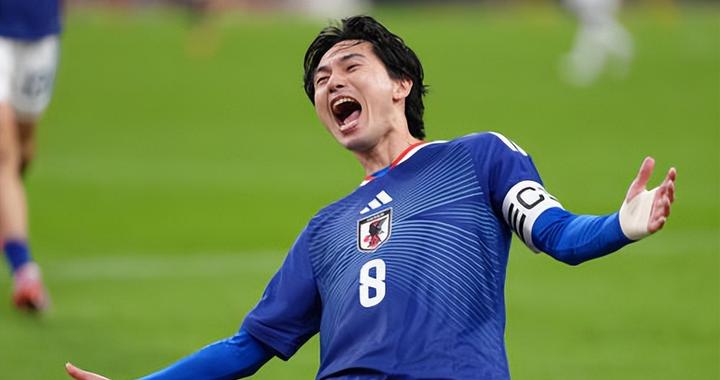 日本两连胜！239天第一次，两战加纳全胜，南野拓实建功