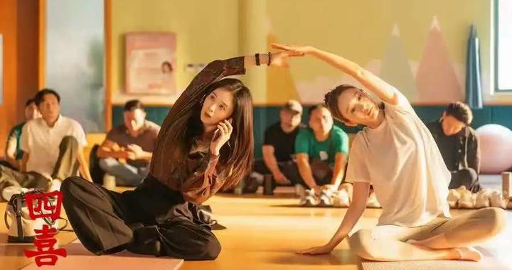 《四喜》上演“三母争女”，回归温情避免撒狗血