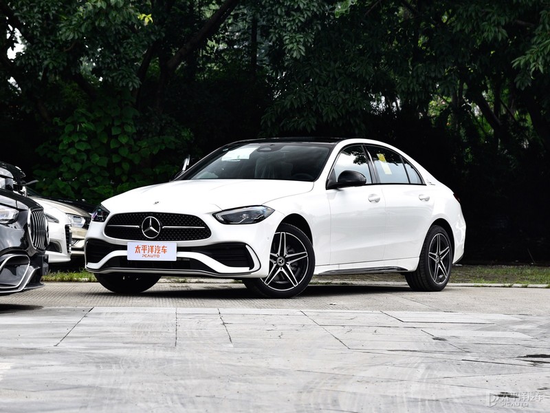 售33.83万起 新款奔驰C级上市 全系搭载2.0T发动机 配置升级