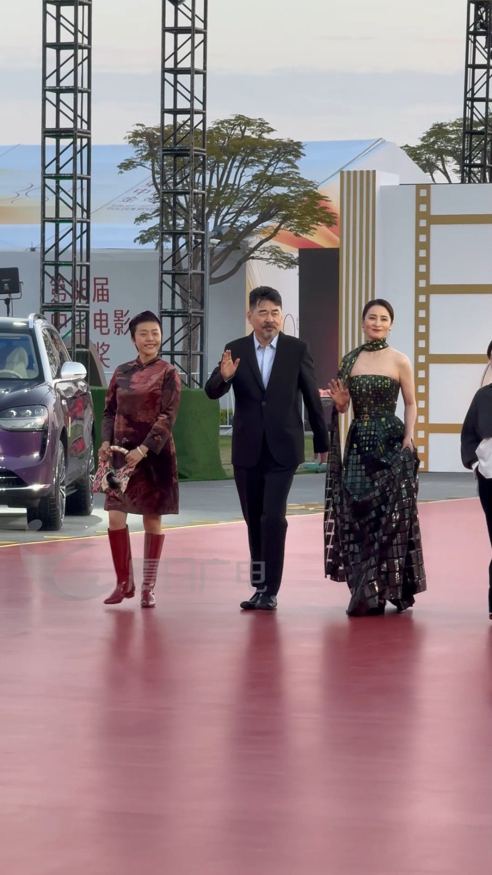 蒋勤勤陈建斌红毯好好磕